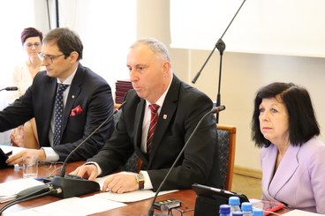 Za nami uroczysta sesja Rady Miejskiej w Wieluniu. Było wiele podziękowań za wspólną pracę na rzecz samorządu